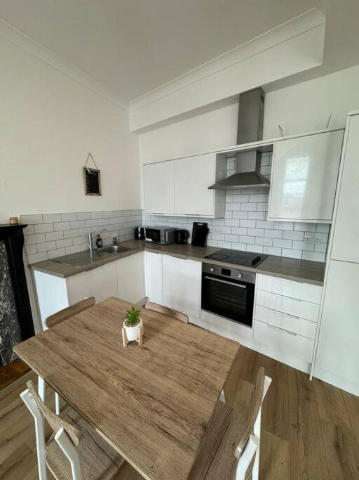 Spacious Flat In Sheffield City Center Gs304 Екстериор снимка